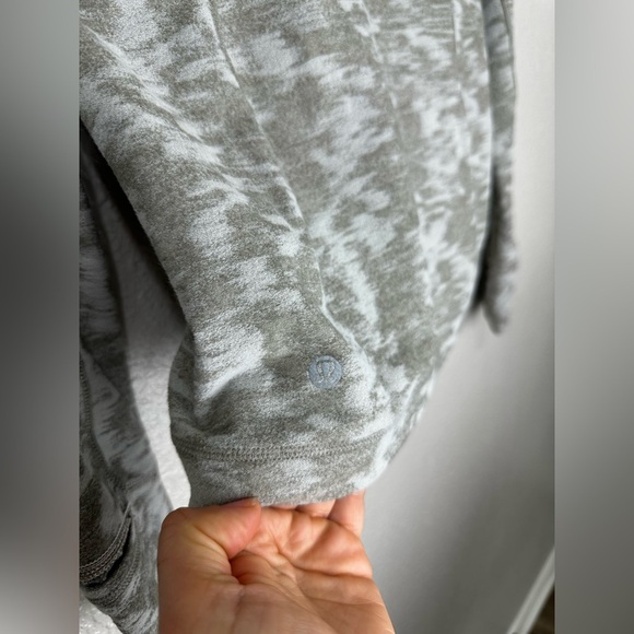 Lululemon Its Rulu Run Data Rush Jacquard White Opal Rover Long Sleeve sz 6 - Picture 10 of 11